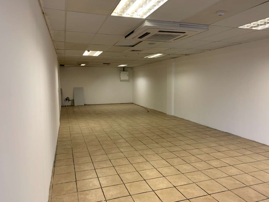 To Let commercial Property for Rent in Sonstraal Western Cape